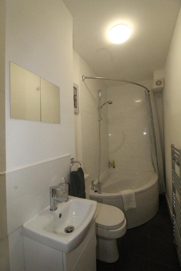 Dinnington House Dinnington By Smart Corporate Stays מראה חיצוני תמונה