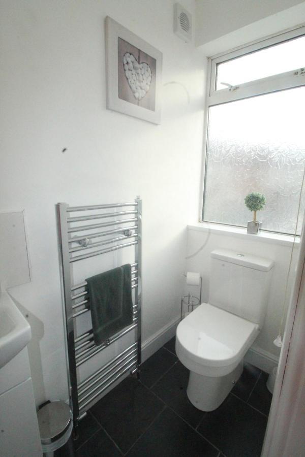 Dinnington House Dinnington By Smart Corporate Stays מראה חיצוני תמונה